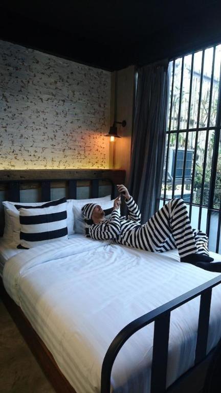 Sook Station Hostel กรุงเทพมหานคร ภายนอก รูปภาพ
